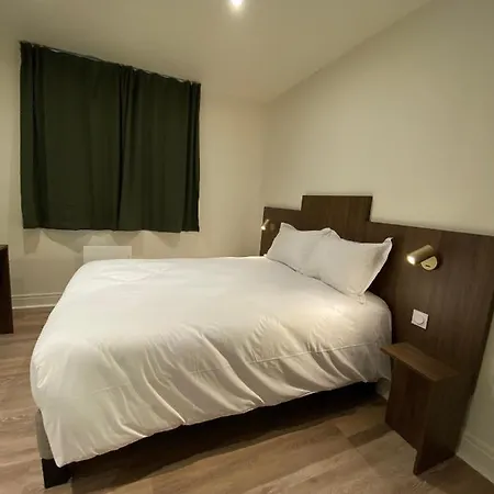 Mayrena Restaurant Hotel 3*