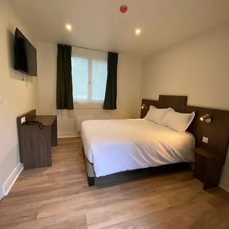 Mayrena Restaurant Hotel 3*