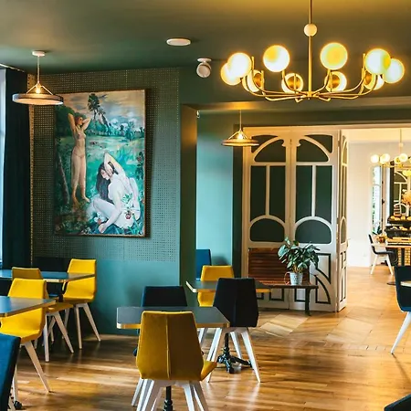Mayrena Restaurant 3*