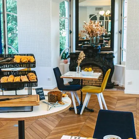 Mayrena Restaurant Eu (Sekwana Nadmorska)