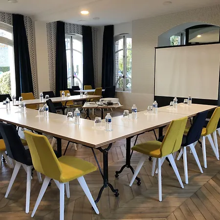 Hotel Mayrena Restaurant