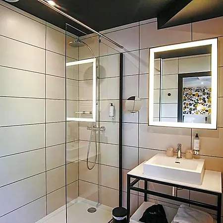 Mayrena Restaurant Hotel 3*