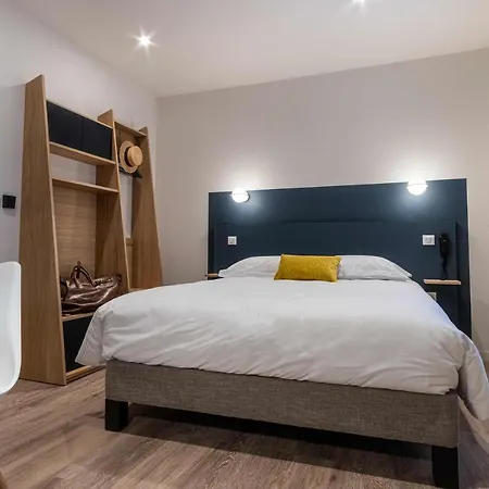 Mayrena Restaurant Hotel 3*