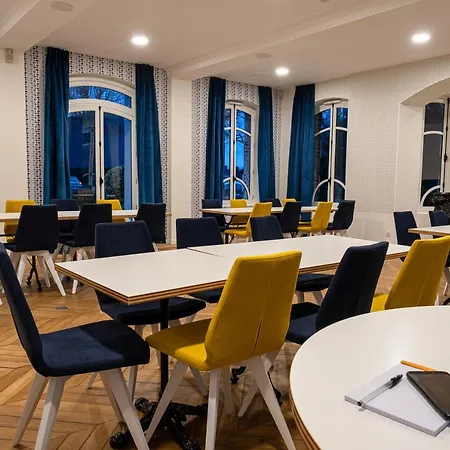 Hotel Mayrena Restaurant 3*