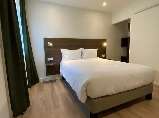 Mayrena Restaurant Hotel