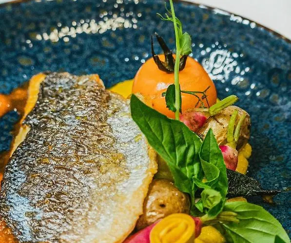 Hotel Mayrena Restaurant 3*