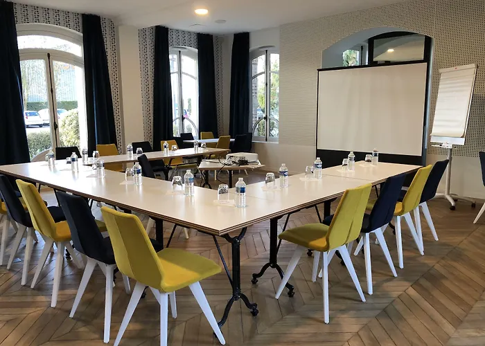 Hotel Mayrena Restaurant