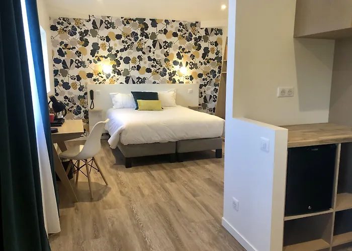 Mayrena Restaurant Hotel