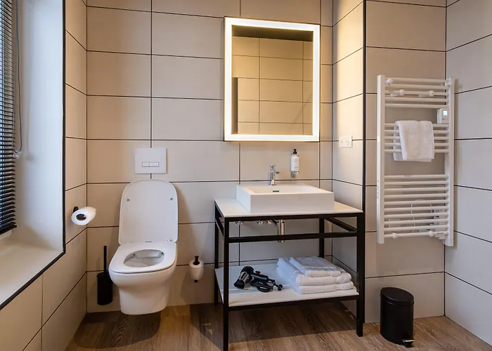 Mayrena Restaurant Hotel